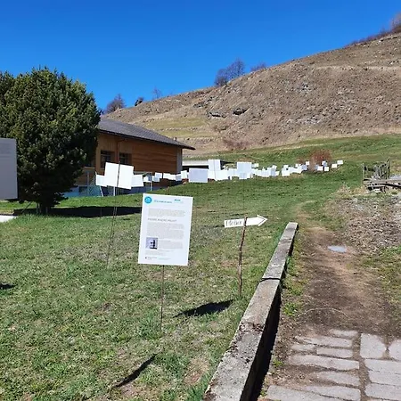 アパート De Sur La Rive Droite Du Val D'herens *