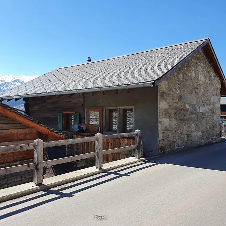 アパート De Sur La Rive Droite Du Val D'herens