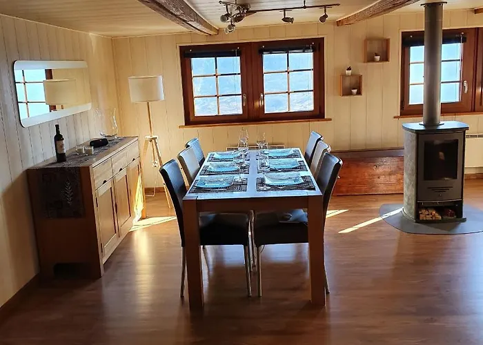 De Sur La Rive Droite Du Val D'herens 아파트 *